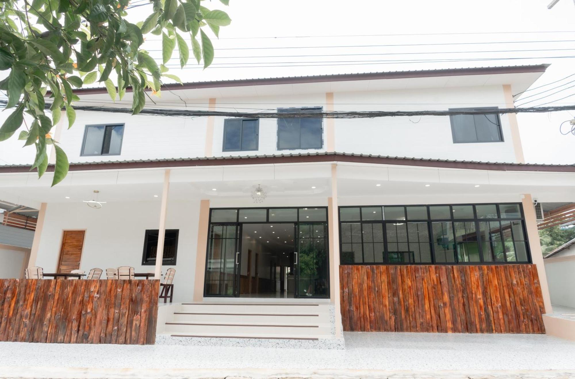 Chotika Hotel โรงแรมโชติกา ณ เชียงคาน 外观 照片
